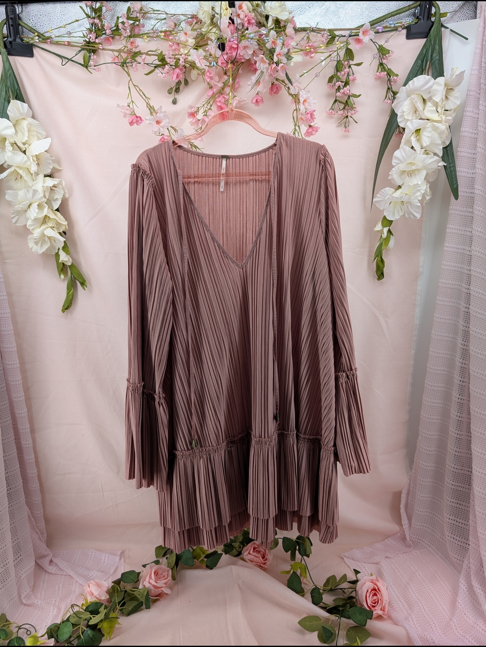 Free People Dusty Rose Pleated V-Neck Tunic